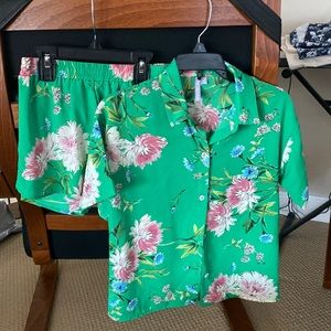 Matching set top and shorts, girl small